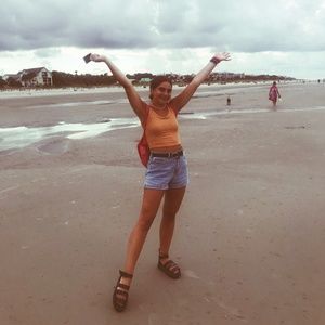 Meet your Posher, Megan